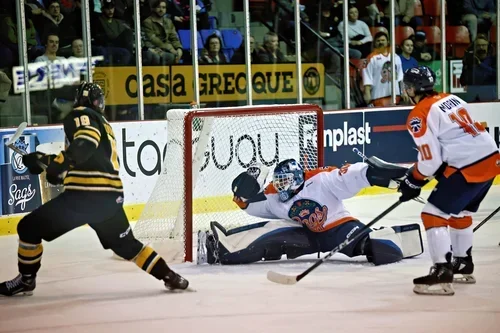 Jeu blanc pour Raphaël Précourt face aux Tigres de Victoriaville.