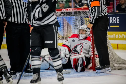 les-olympiques-échappent-le-match-d-ouverture