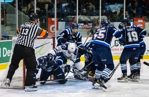 Malgré une remontée de l'Océanic, les Saguenéens se sauvent avec la victoire en prolongation.