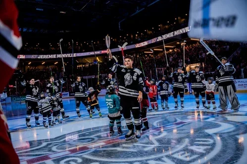 Les Olympiques échappent le match d’ouverture