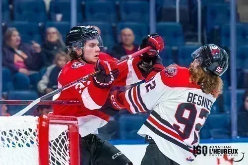 Les Remparts dépassés, les Voltigeurs s'imposent en puissance