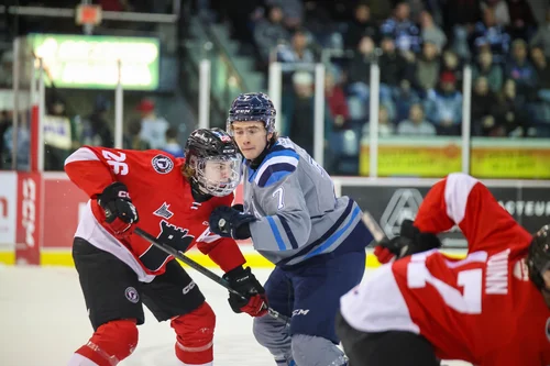 les-remparts-donnent-la-frousse-au-saguenéens-mais-s-inclinent