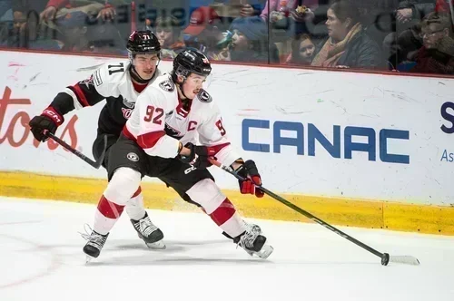 Justin Côté accueilli en héros pour son retour à Drummondville....