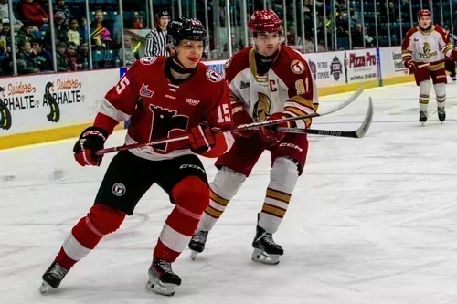 Le Titan écrase les Remparts : une soirée difficile à Bathurst!