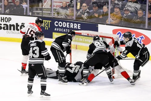 les-olympiques-survivent-devant-leurs-partisans